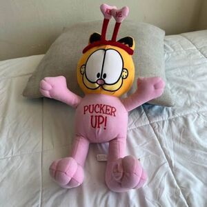 Vintage Garfield Pucker Up Plush Stuffed Animal Date Night Anniversary Gift